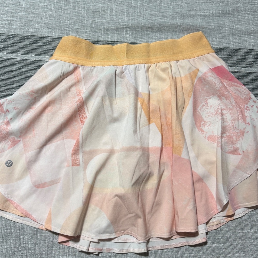 Lululemon Court Rival High Rise Skort Tall Pastel Multi Abstract Print Size 8